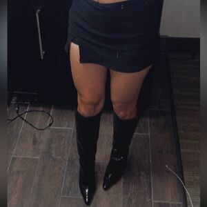 High heeled vinyl black boots 🖤